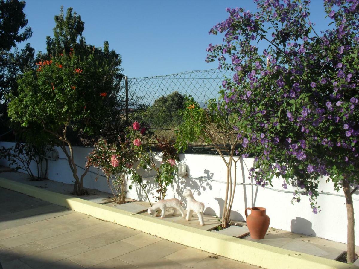 Monte dos Sabores Lagos Exterior foto